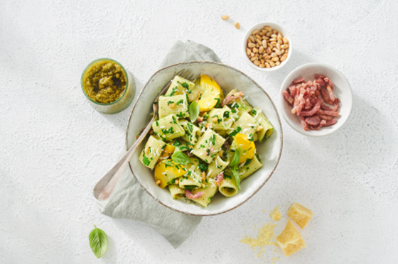 pasta met spinazie en pesto