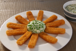 Vissticks met erwtenpuree