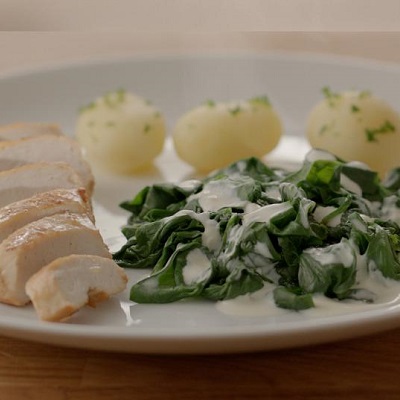 Kipfilet met krieltjes en bladspinazie